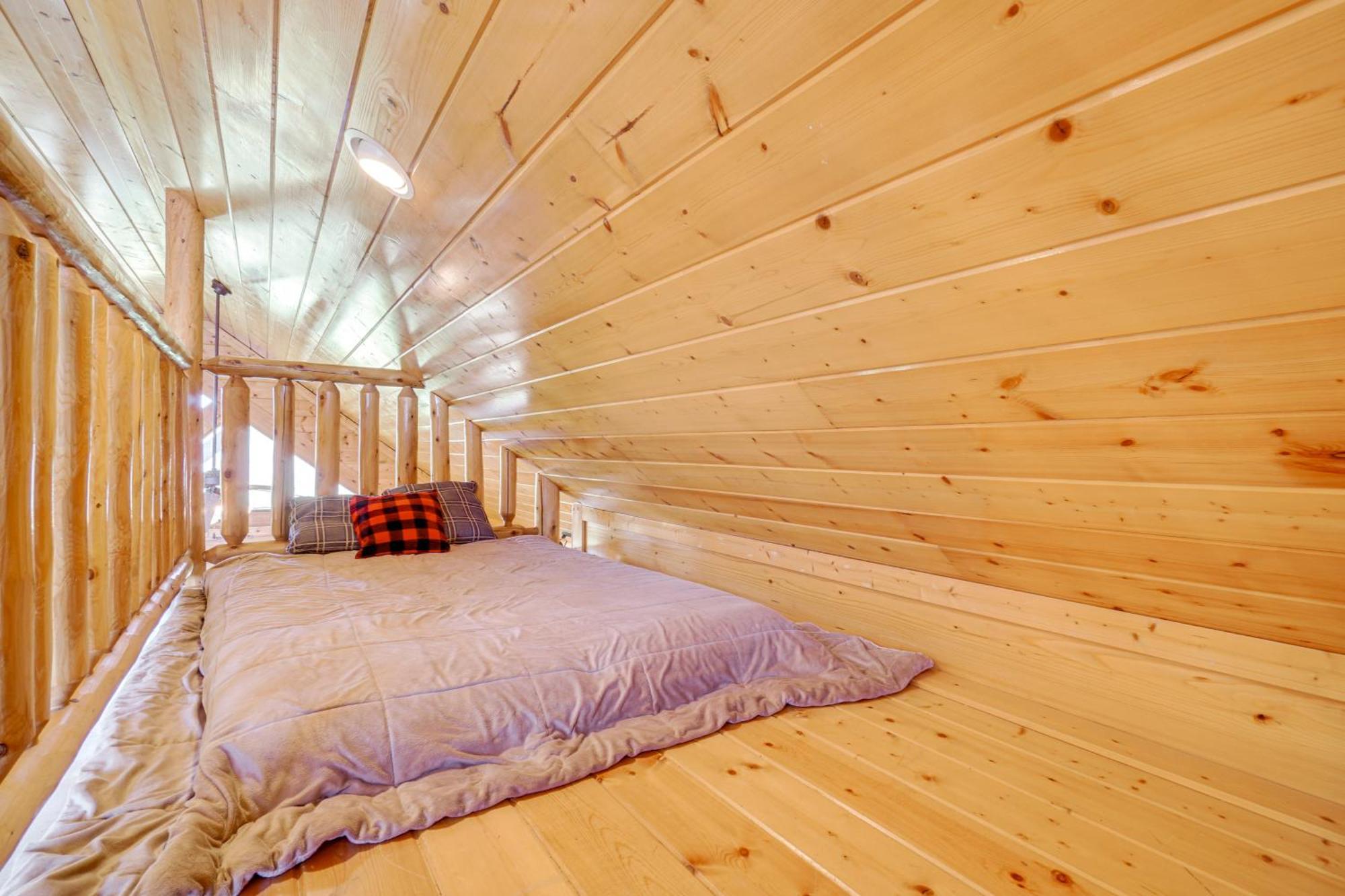 Mountain Dreams Cabin Hot Tub, Sauna And Views! Sevierville Bagian luar foto