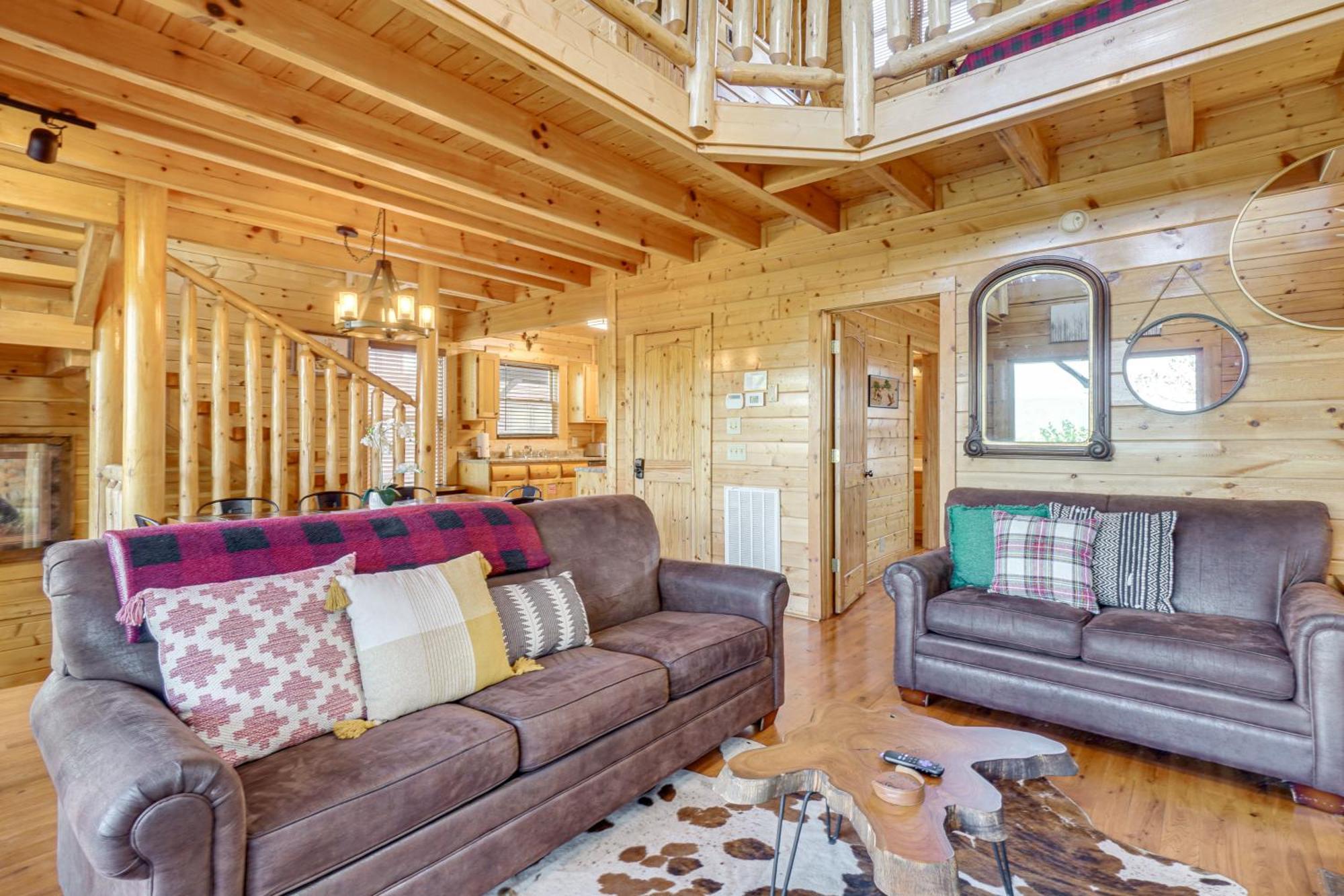 Mountain Dreams Cabin Hot Tub, Sauna And Views! Sevierville Bagian luar foto